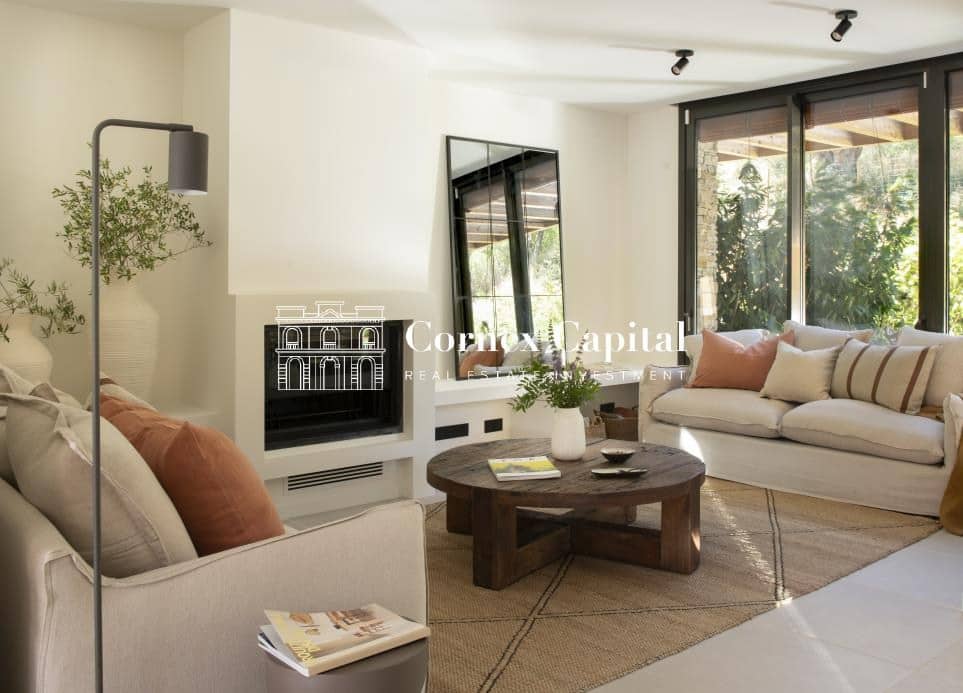 Villa/Maison Mitoyenne de 4 chambres à louer à Regencos avec piscine garage - 3 600 € (Ref: 9966687)