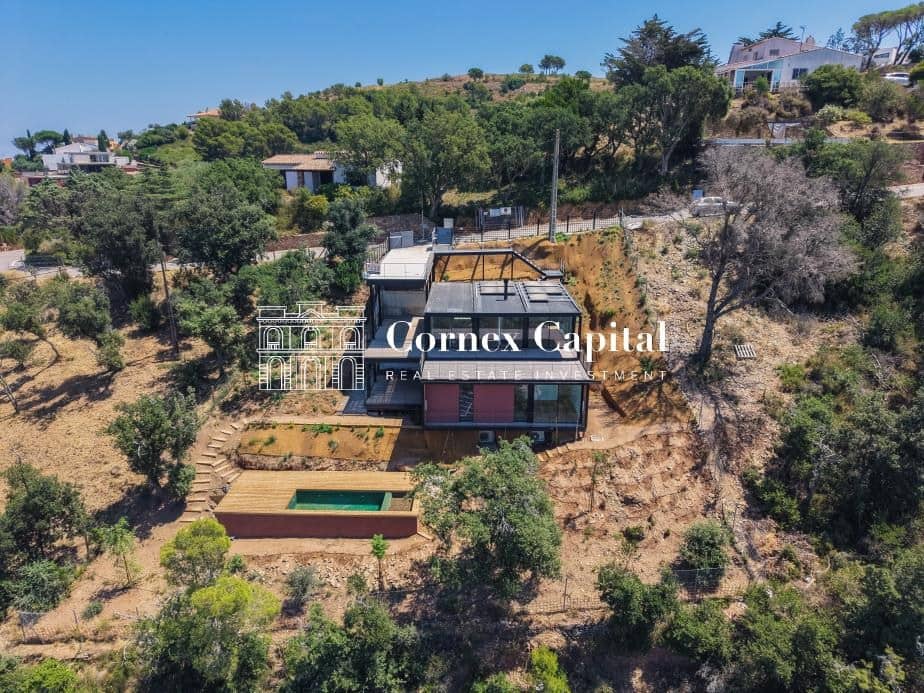 3 bedroom Villa for sale in Begur with pool garage - € 1,190,000 (Ref: 9966688)