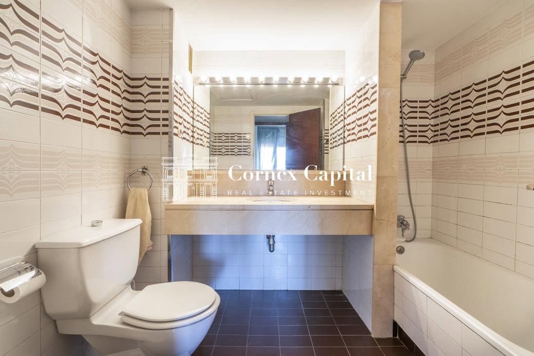 5 makuuhuone Huoneisto myytävänä paikassa Barcelona kaupunki mukana 
autotalli - 875 000 € (Ref: 9970633)