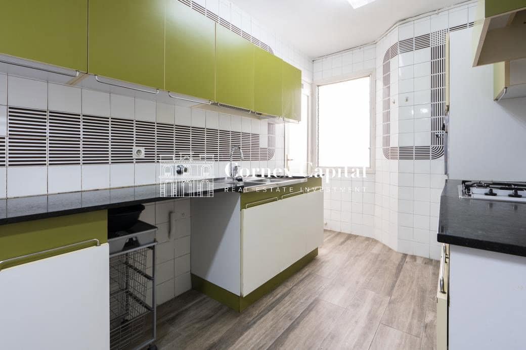 5 makuuhuone Huoneisto myytävänä paikassa Barcelona kaupunki mukana 
autotalli - 875 000 € (Ref: 9970633)