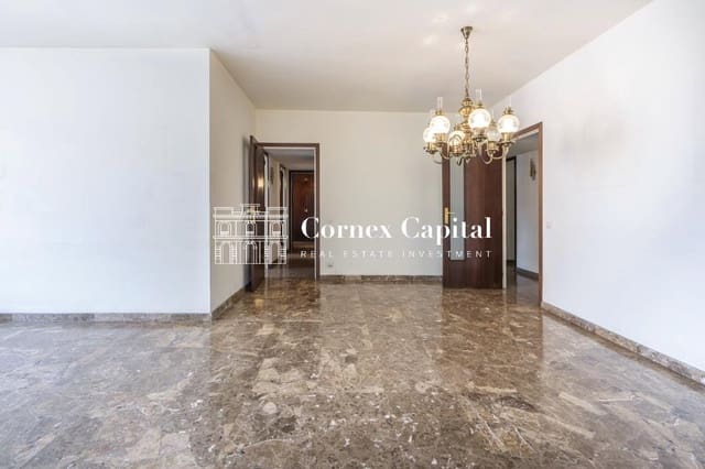 5 sovrum Lägenhet till salu i La Dreta de L'Eixample, Barcelona stad med garage - 875 000 € (Ref: 9970633)