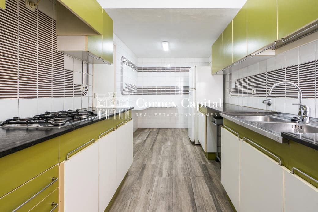 5 makuuhuone Huoneisto myytävänä paikassa Barcelona kaupunki mukana 
autotalli - 875 000 € (Ref: 9970633)