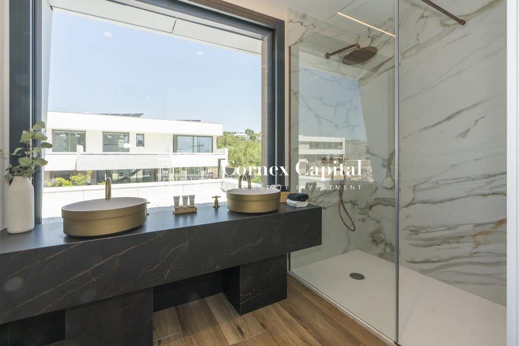 5 bedroom Villa for sale in Sitges with pool garage - € 2,709,000 (Ref: 9973350)