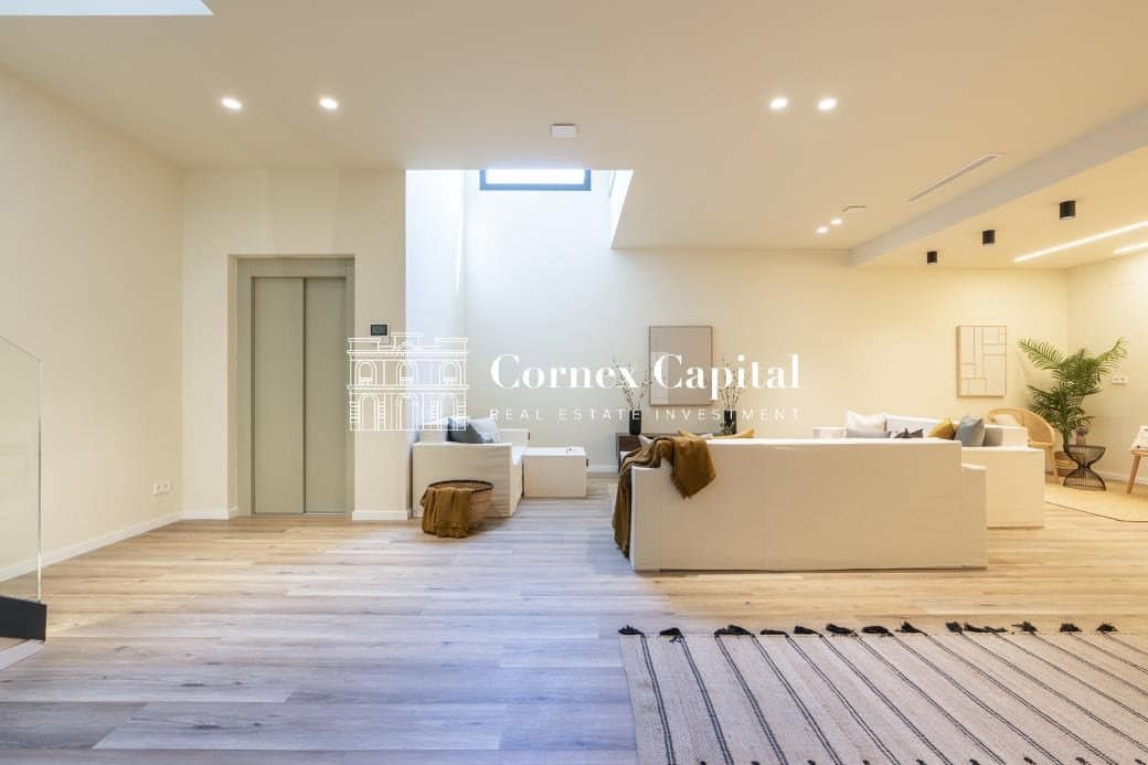 5 bedroom Villa for sale in Sitges with pool garage - € 2,709,000 (Ref: 9973350)