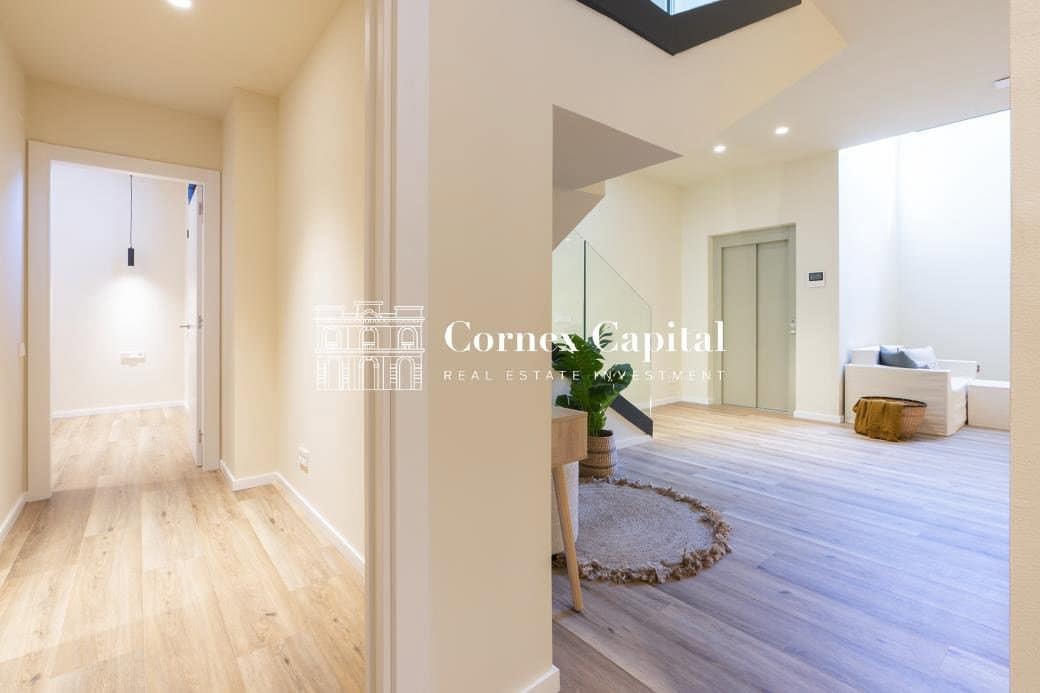 5 bedroom Villa for sale in Sitges with pool garage - € 2,709,000 (Ref: 9973350)