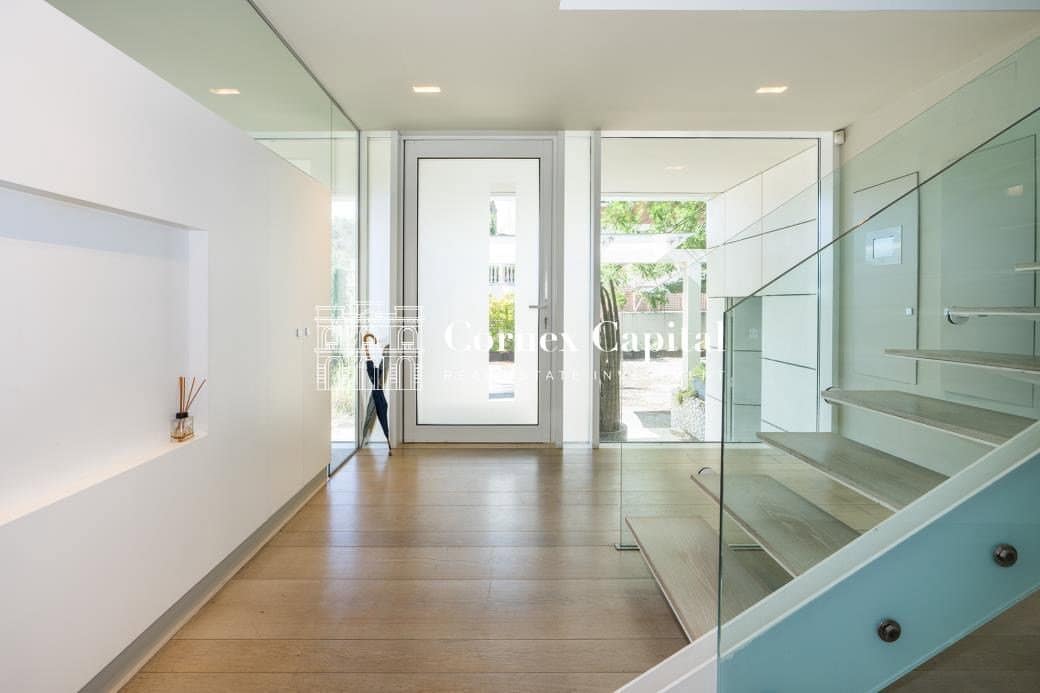 5 soverom Villa til salgs i Barcelona by med svømmebasseng garasje - € 3 900 000 (Ref: 9993958)