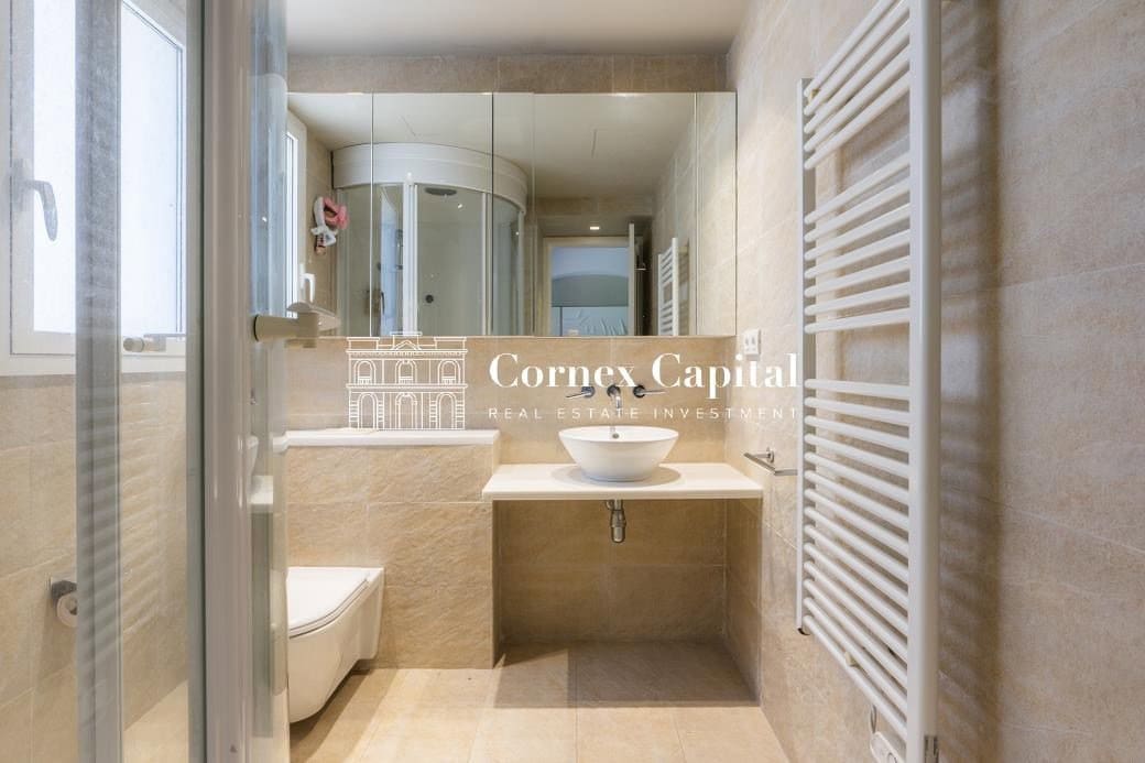 5 soverom Villa til salgs i Barcelona by med svømmebasseng garasje - € 3 900 000 (Ref: 9993958)