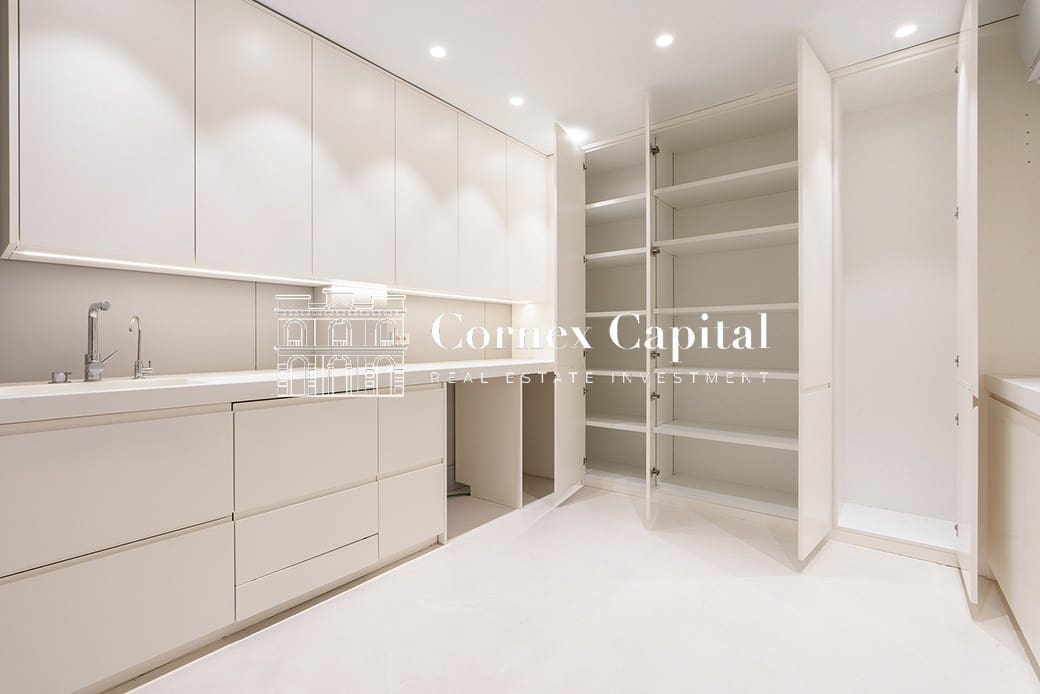 Adosado de 5 habitaciones en Barcelona ciudad en venta con garaje - 2.498.000 € (Ref: 9993959)