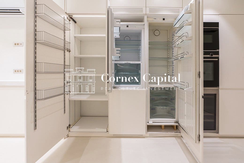 5 soveværelse Rækkehus til salg i Barcelona by med garage - € 2.498.000 (Ref: 9993959)