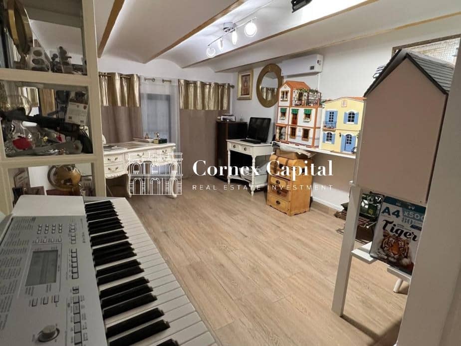 2 bedroom Apartment for sale in Barcelona city - € 390,000 (Ref: 9993960)