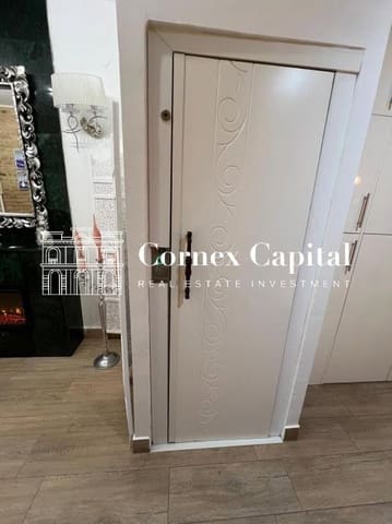 2 bedroom Apartment for sale in Sants-Montjuïc, Barcelona city with garage - € 390,000 (Ref: 9993960)