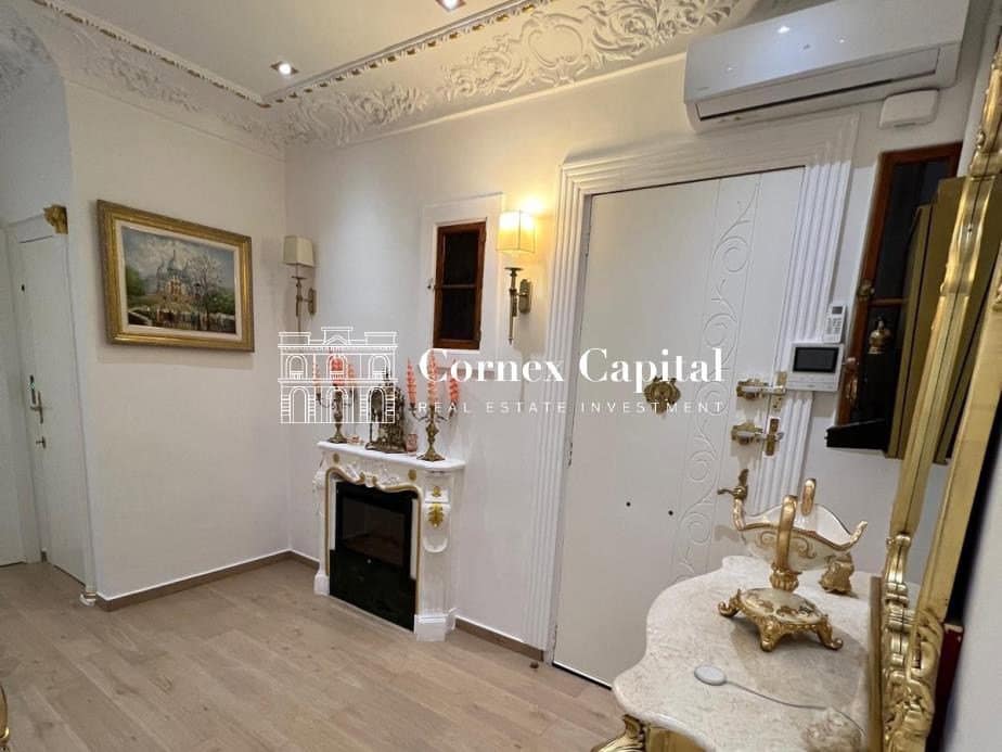 2 Zimmer Apartment zu verkaufen in Barcelona Stadt mit Garage - 390.000 € (Ref: 9993960)