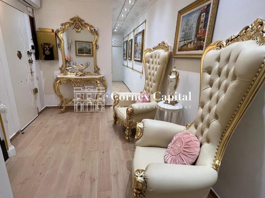 2 Zimmer Apartment zu verkaufen in Barcelona Stadt mit Garage - 390.000 € (Ref: 9993960)