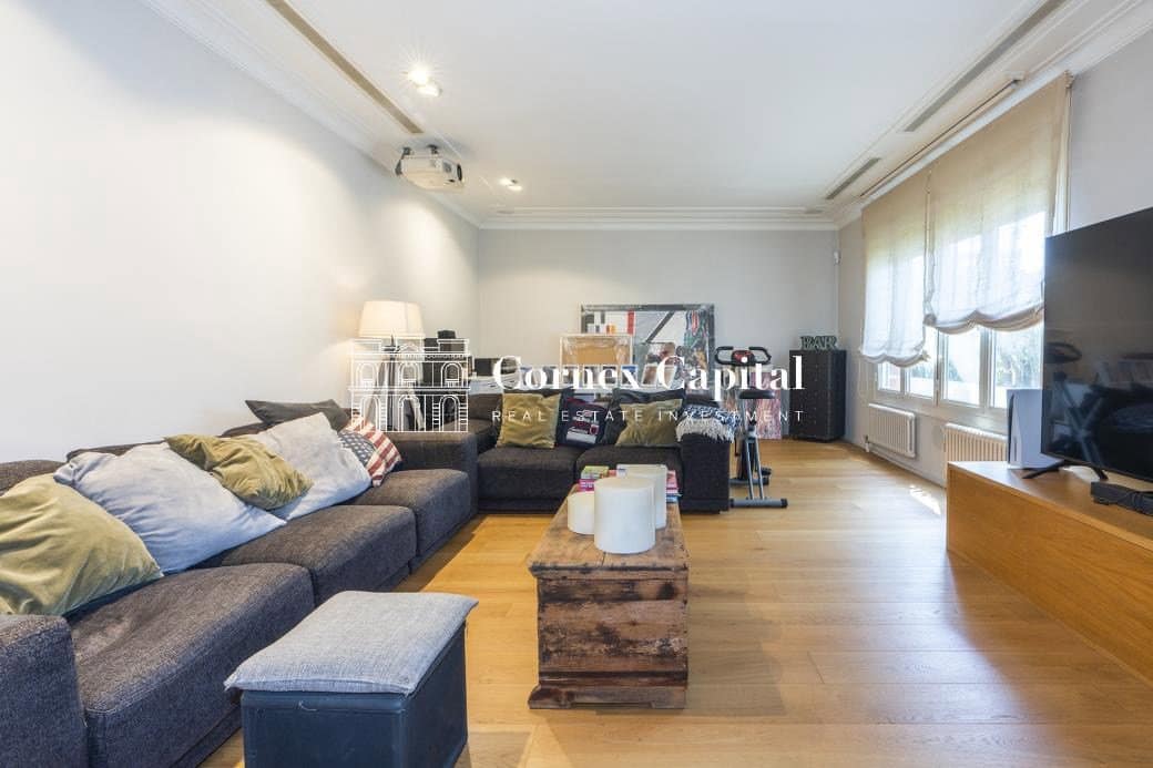 Apartamento de 5 habitaciones en Barcelona ciudad en venta - 1.350.000 € (Ref: 9993962)