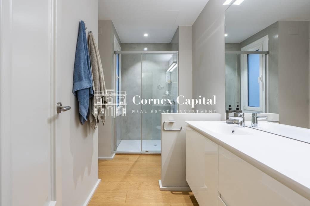 Apartamento de 5 habitaciones en Barcelona ciudad en venta - 1.350.000 € (Ref: 9993962)