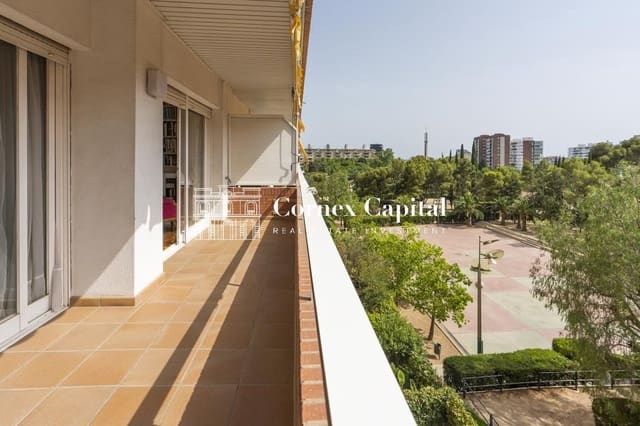 4 bedroom Apartment for sale in Sarrià, Barcelona city with garage - € 985,000 (Ref: 9993963)