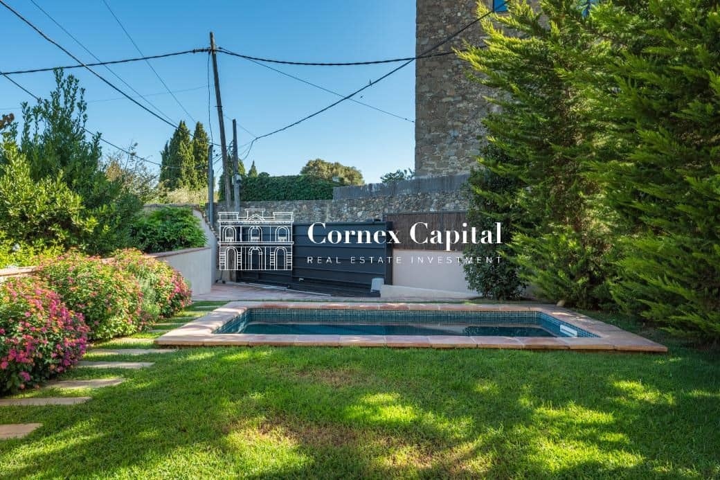 3 slaapkamer Huis te koop in La Bisbal d'Emporda met zwembad - € 635.000 (Ref: 9996830)