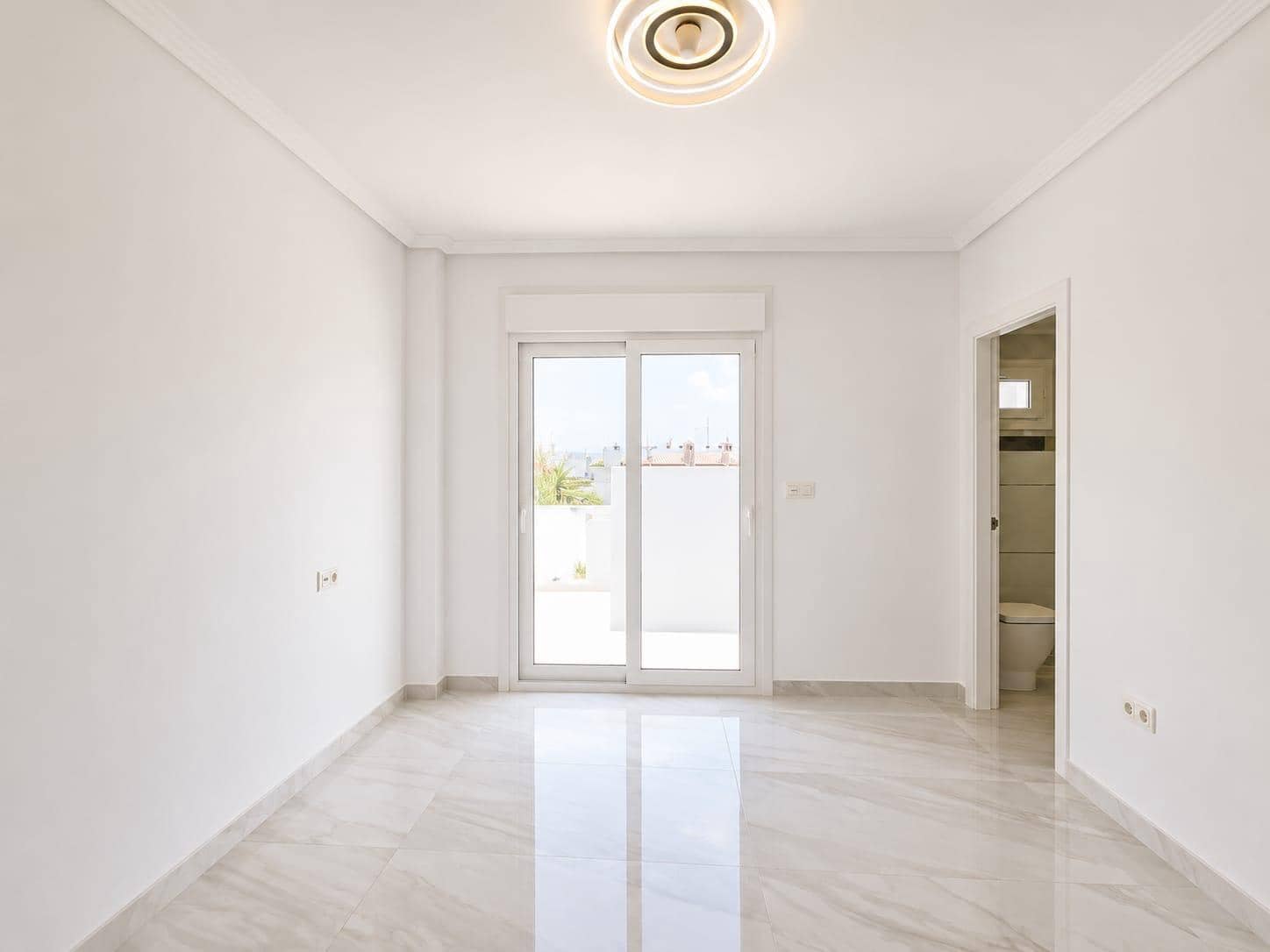 2 sovrum Villa till salu i San Fulgencio - 370 000 € (Ref: 10004116)
