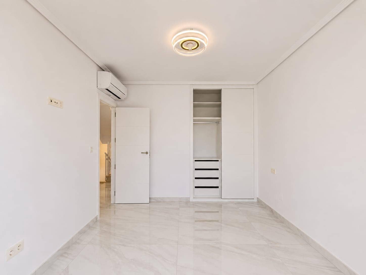 2 sovrum Villa till salu i San Fulgencio - 370 000 € (Ref: 10004116)