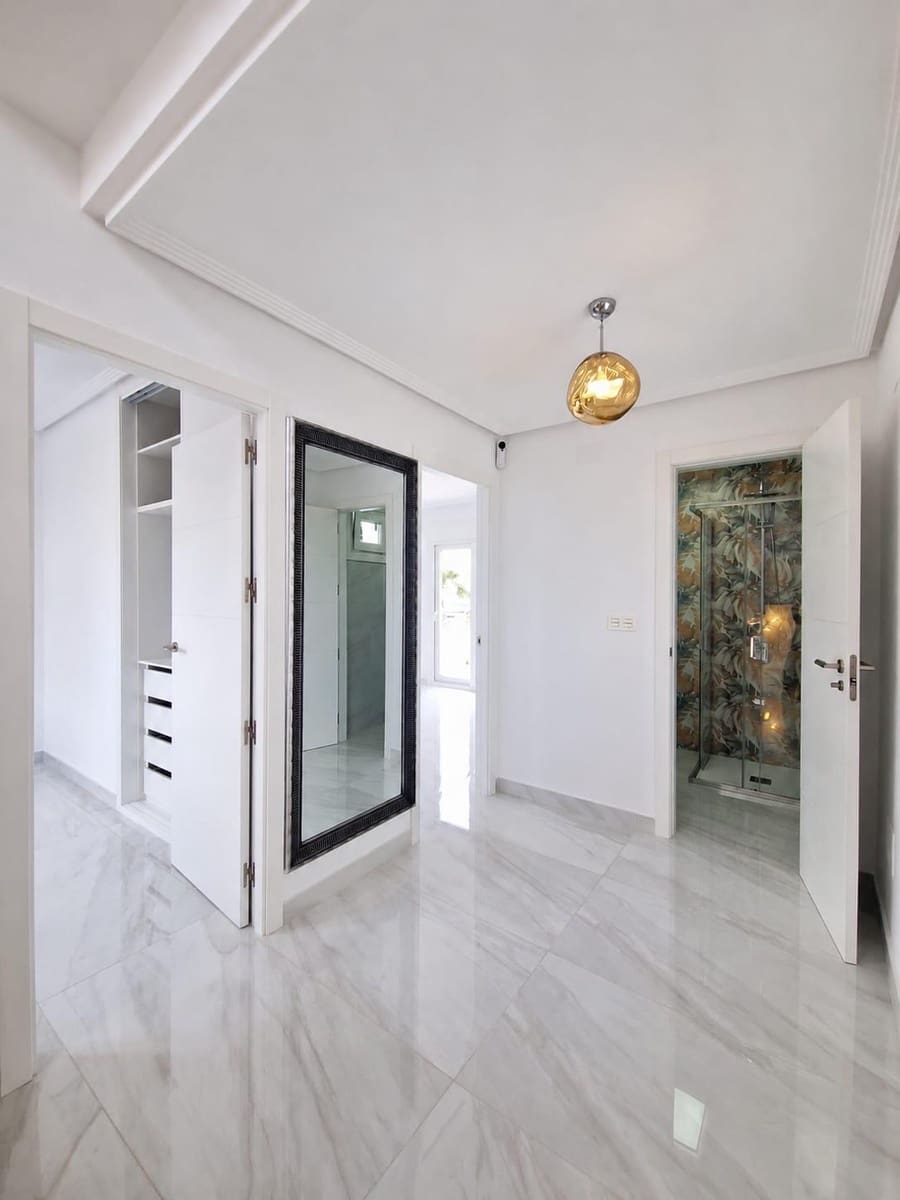 2 sovrum Villa till salu i San Fulgencio - 370 000 € (Ref: 10004116)