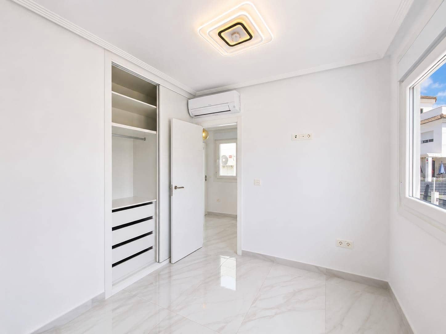 2 sovrum Villa till salu i San Fulgencio - 370 000 € (Ref: 10004116)