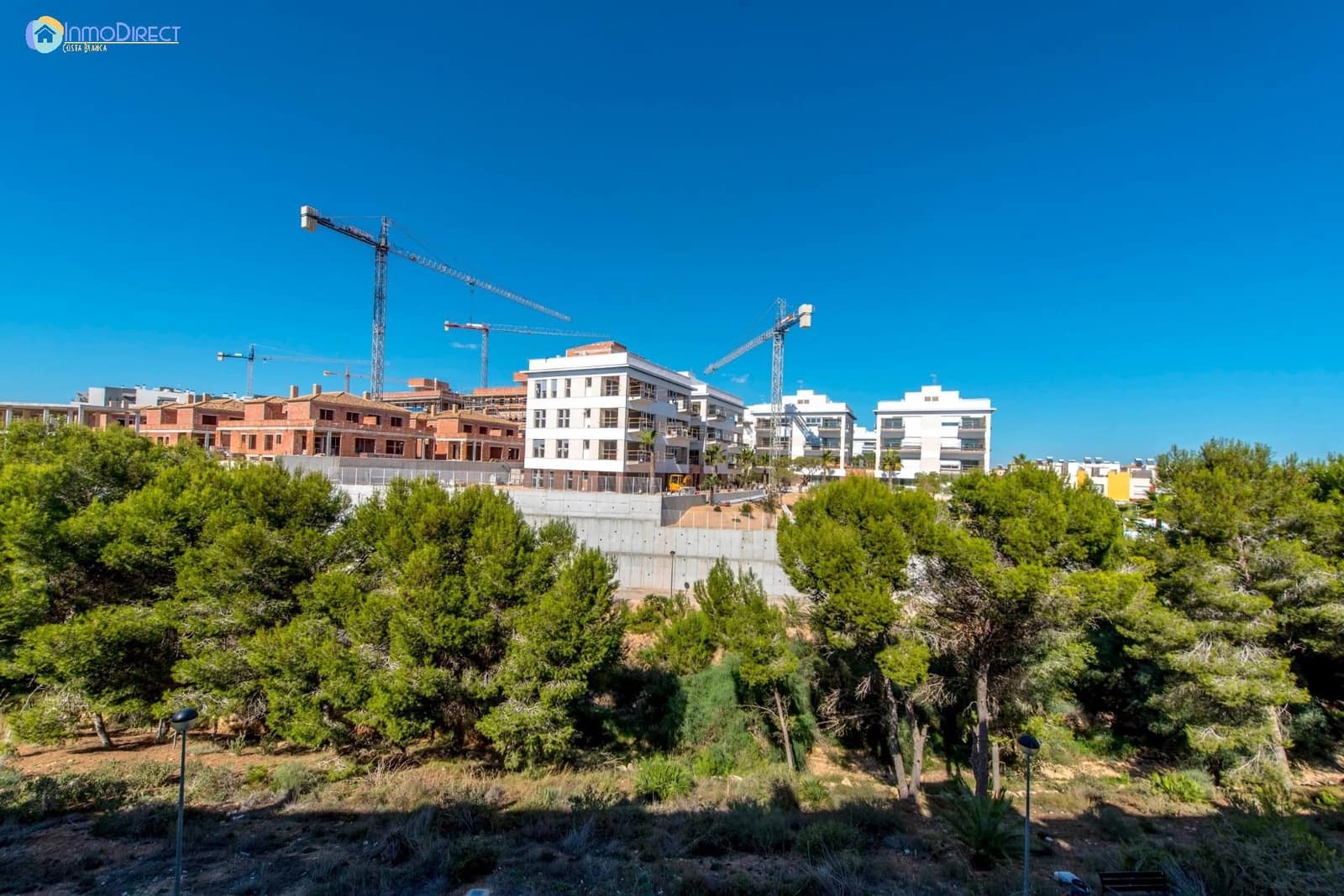 2 soveværelse Bungalow til salg i Orihuela Costa med swimmingpool garage - € 228.000 (Ref: 9241131)