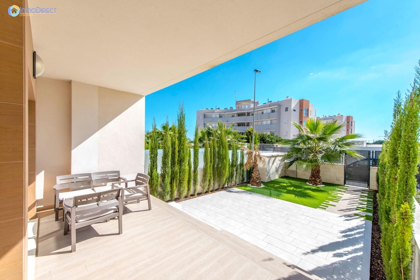 2 soveværelse Bungalow til salg i Orihuela Costa med swimmingpool garage - € 228.000 (Ref: 9241131)
