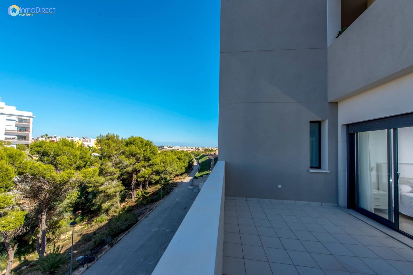 2 soveværelse Bungalow til salg i Orihuela Costa med swimmingpool garage - € 228.000 (Ref: 9241131)