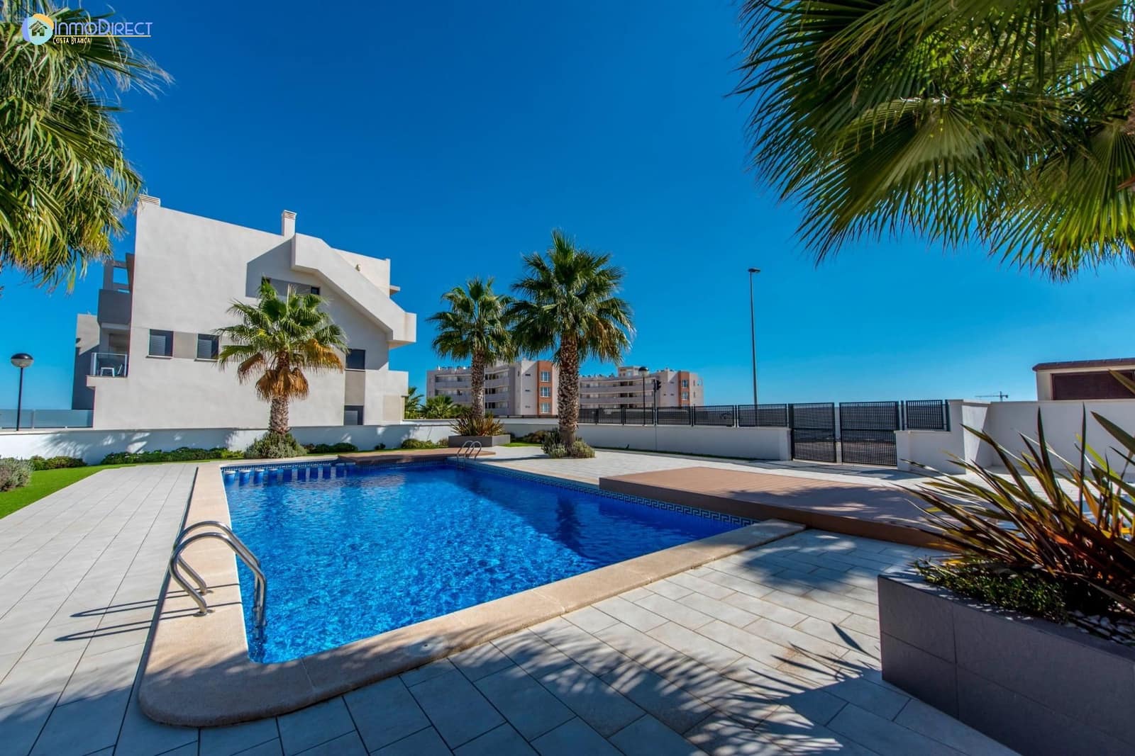 2 soveværelse Bungalow til salg i Orihuela Costa med swimmingpool garage - € 228.000 (Ref: 9241131)