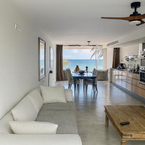 5 soveværelse Semi-Rækkehus til salg i El Campello - € 1.965.000 (Ref: 9256589)