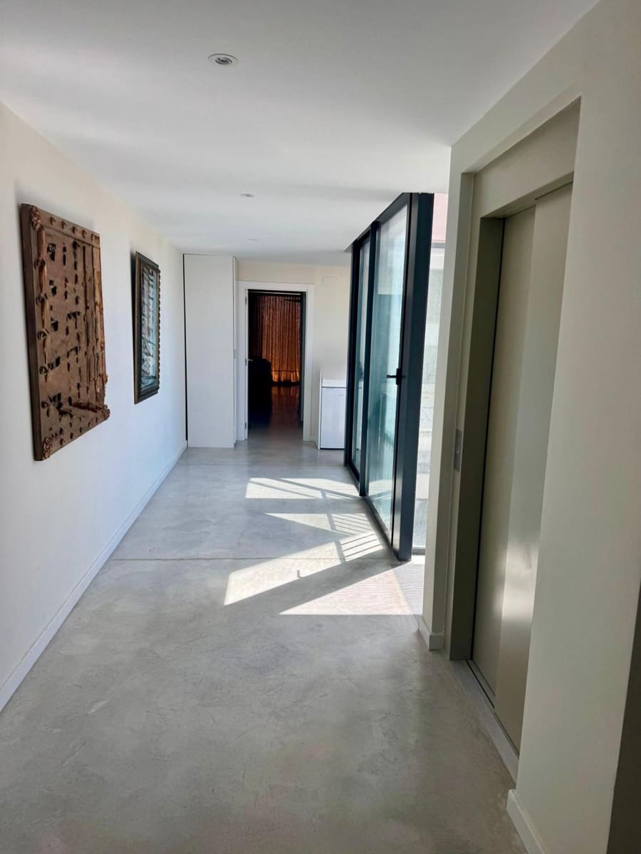 5 soverom Kjedet enebolig til salgs i El Campello - € 1 965 000 (Ref: 9256589)