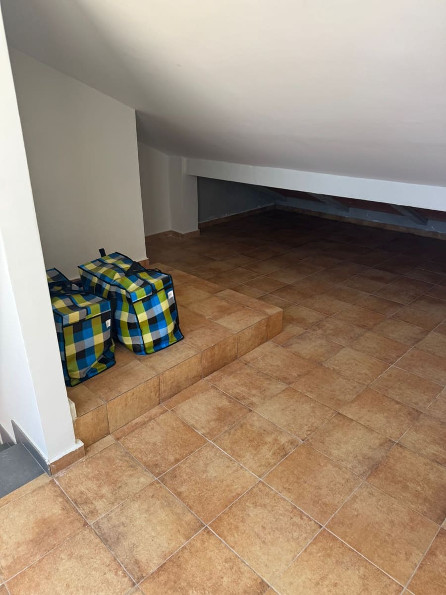 5 soverom Kjedet enebolig til salgs i El Campello - € 1 965 000 (Ref: 9256589)