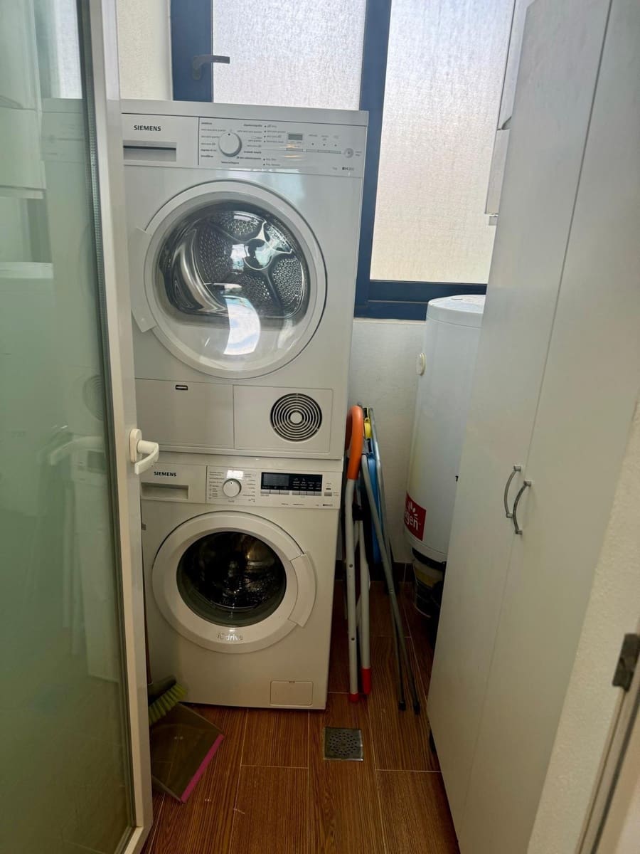 2 bedroom Beach Apartment for sale in Torrevieja - € 298,000 (Ref: 9256637)