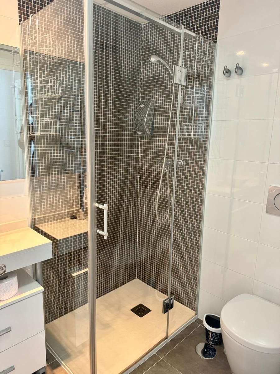 2 bedroom Beach Apartment for sale in Torrevieja - € 298,000 (Ref: 9256637)