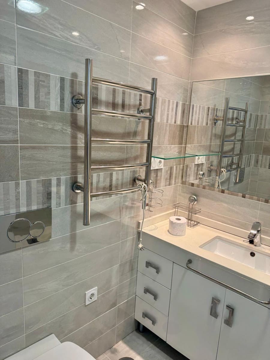 2 bedroom Beach Apartment for sale in Torrevieja - € 298,000 (Ref: 9256637)