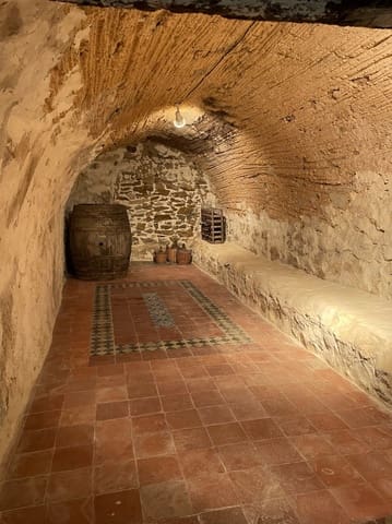 12 bedroom Guesthouse/B & B for sale in Benissa - € 750,000 (Ref: 9265569)