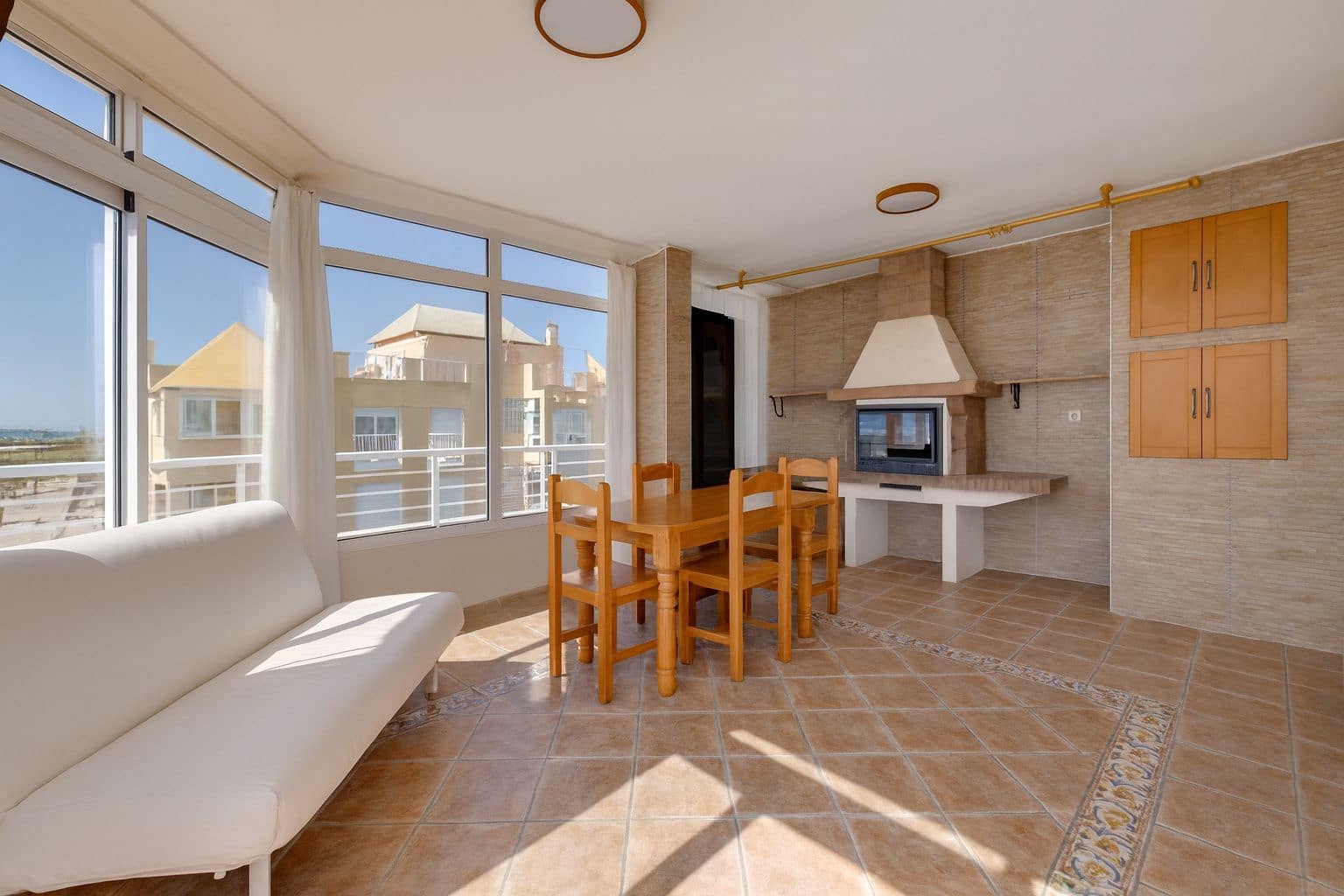 2 soveværelse Penthouse til salg i Guardamar del Segura med garage - € 359.900 (Ref: 9344203)