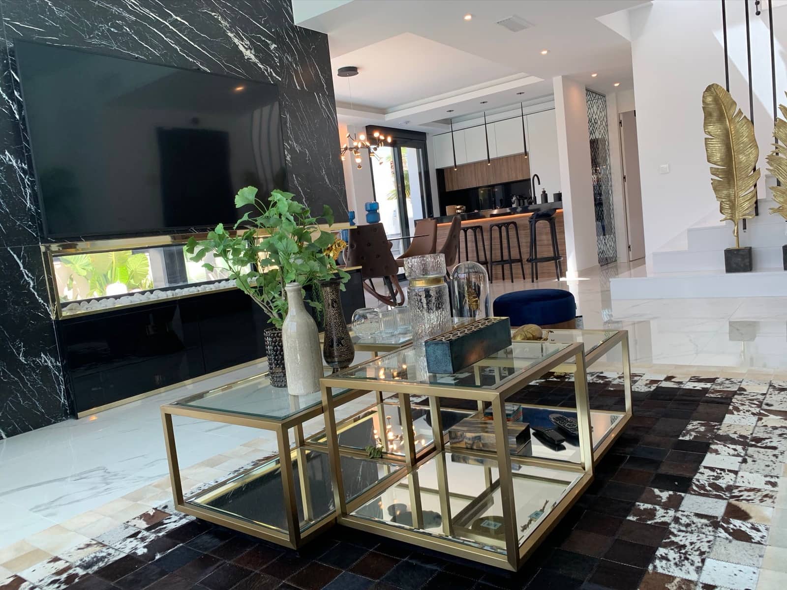 3 bedroom Villa for sale in Torrevieja with pool - € 750,000 (Ref: 9359535)