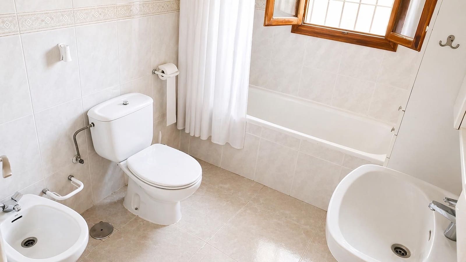 6 soveværelse Villa til salg i Orihuela Costa med swimmingpool - € 450.000 (Ref: 9795013)