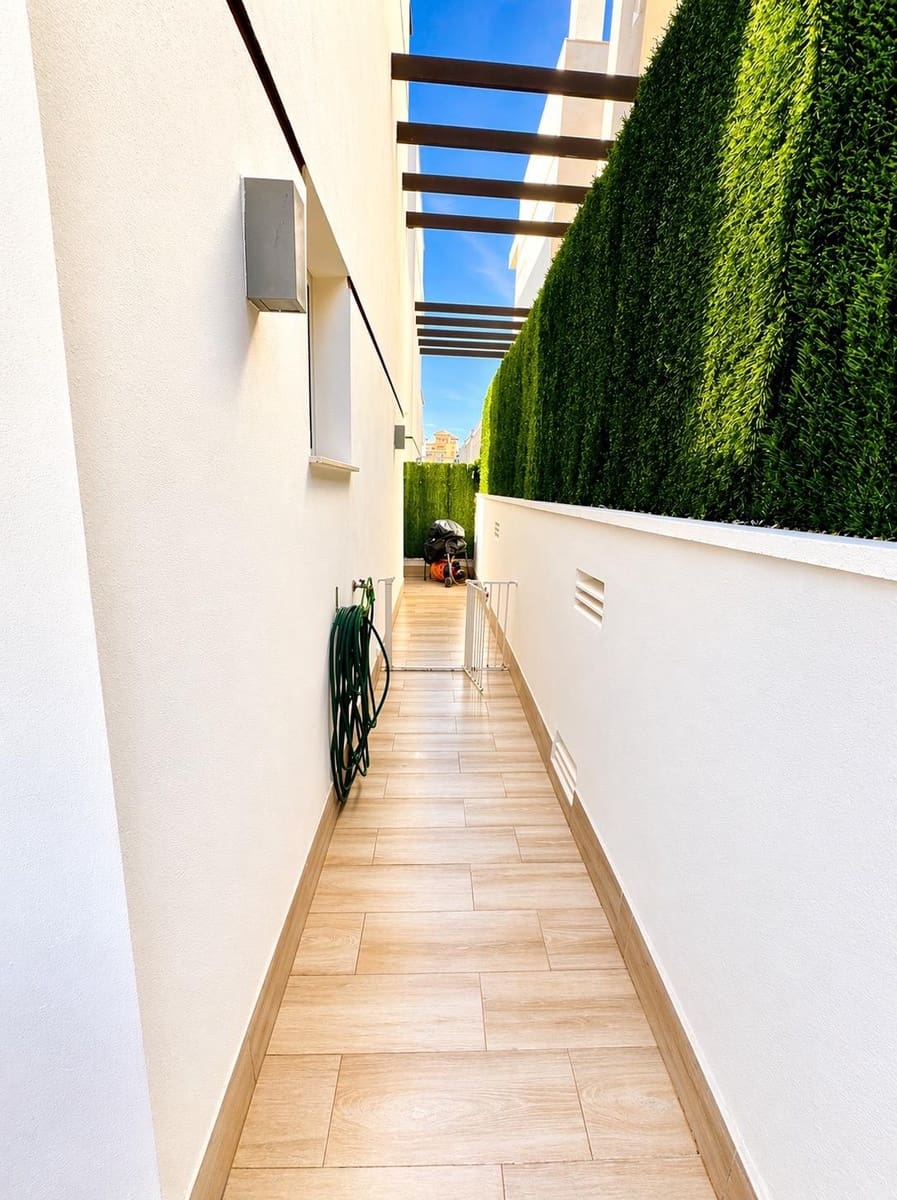 2 bedroom Townhouse for sale in Orihuela Costa - € 345,000 (Ref: 9795014)