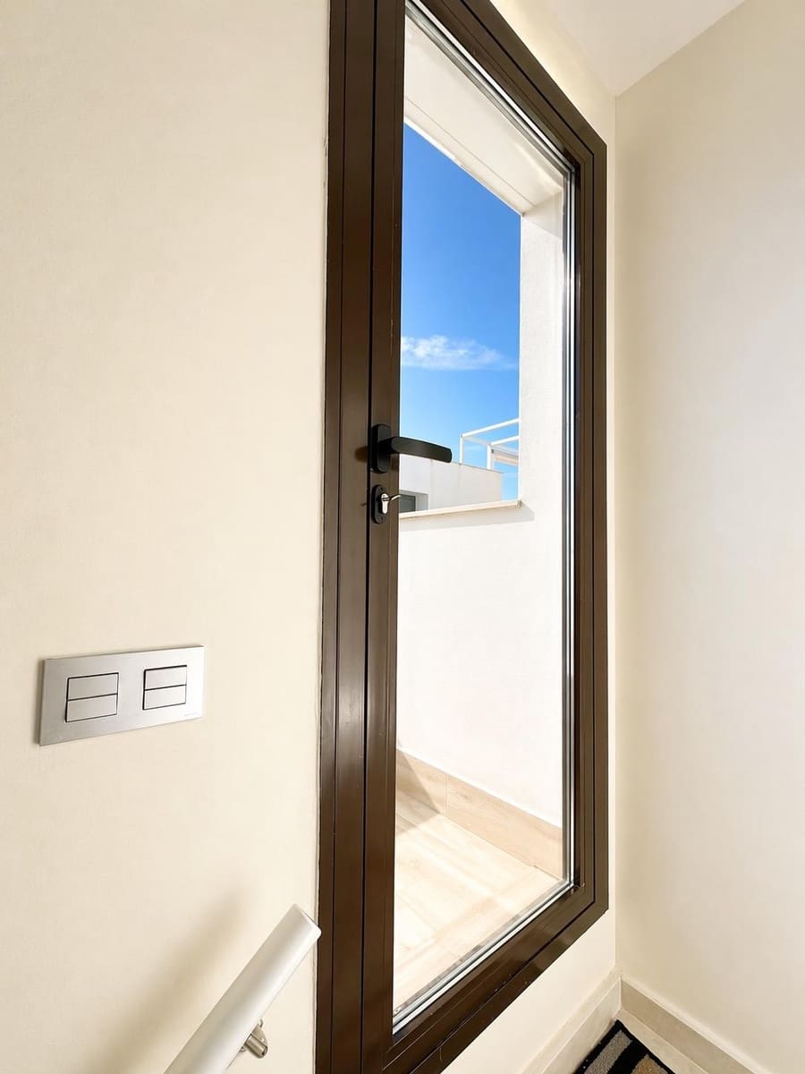 2 bedroom Townhouse for sale in Orihuela Costa - € 345,000 (Ref: 9795014)