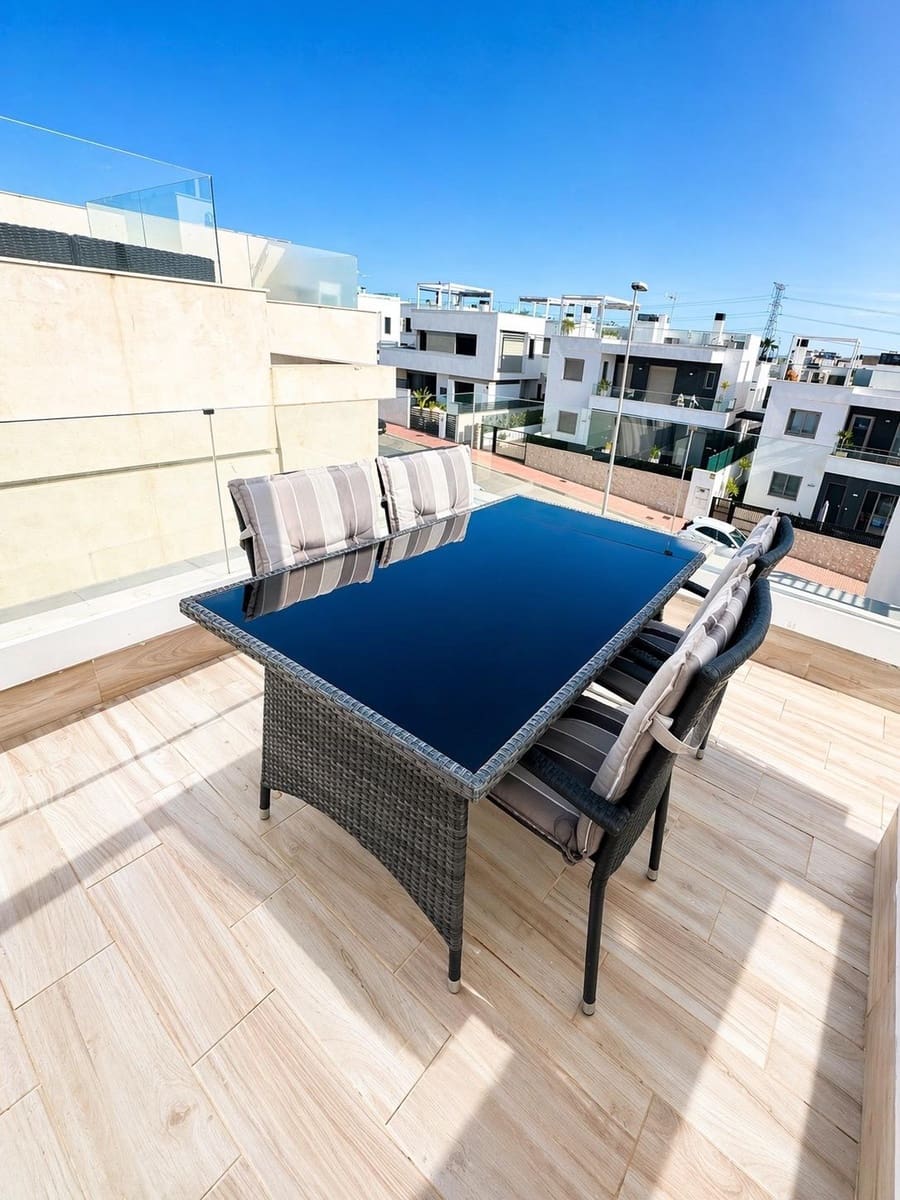 2 bedroom Townhouse for sale in Orihuela Costa - € 345,000 (Ref: 9795014)