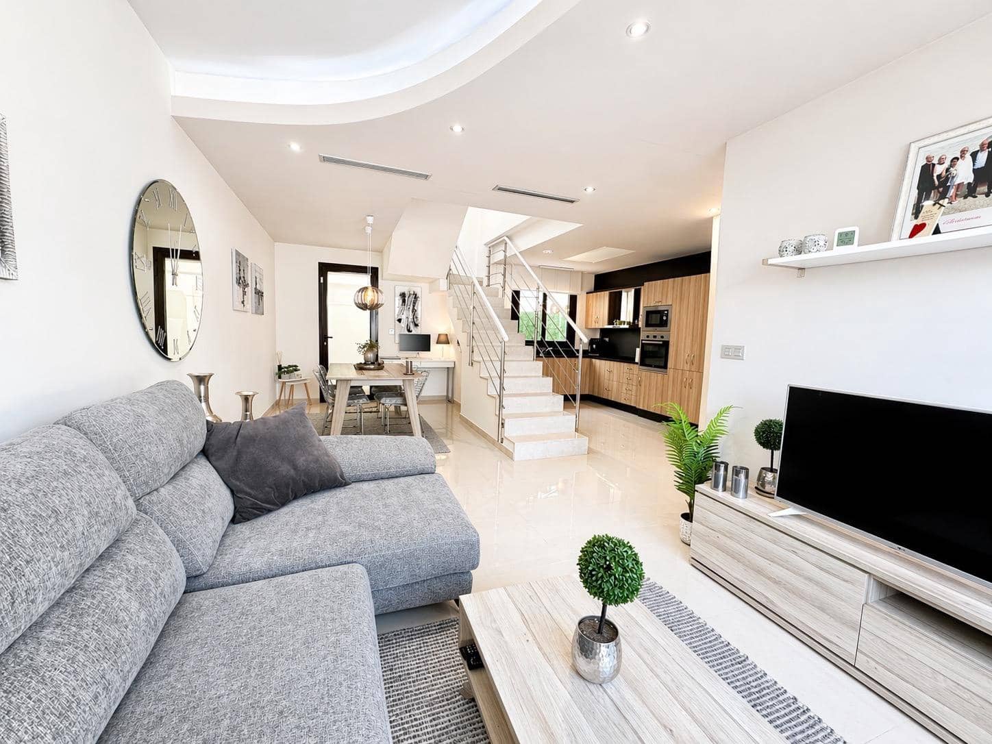 2 bedroom Townhouse for sale in Orihuela Costa - € 345,000 (Ref: 9795014)