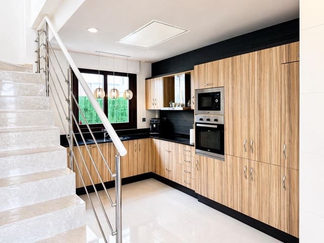 2 soveværelse Byhus til salg i Orihuela Costa, Orihuela - € 345.000 (Ref: 9795014)