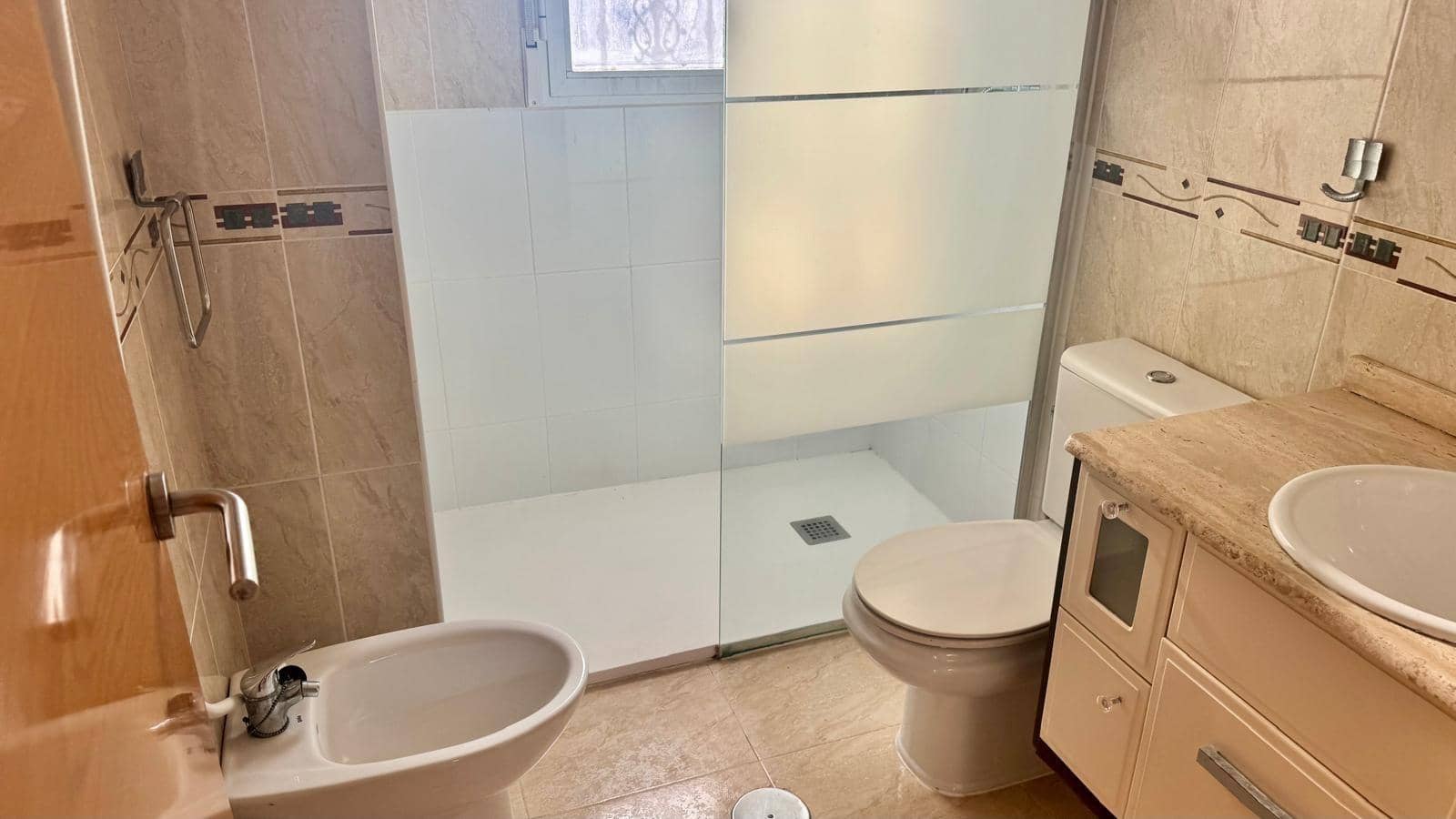 5 chambre Villa/Maison à vendre à Guardamar del Segura - 375 000 € (Ref: 9795015)