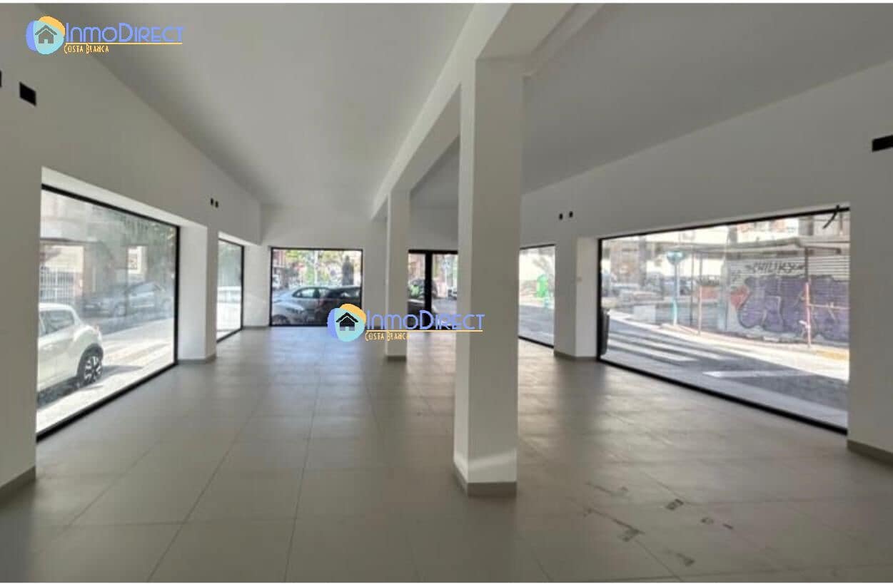 Kommersiell till salu i Torrevieja - 3 300 000 € (Ref: 9795016)