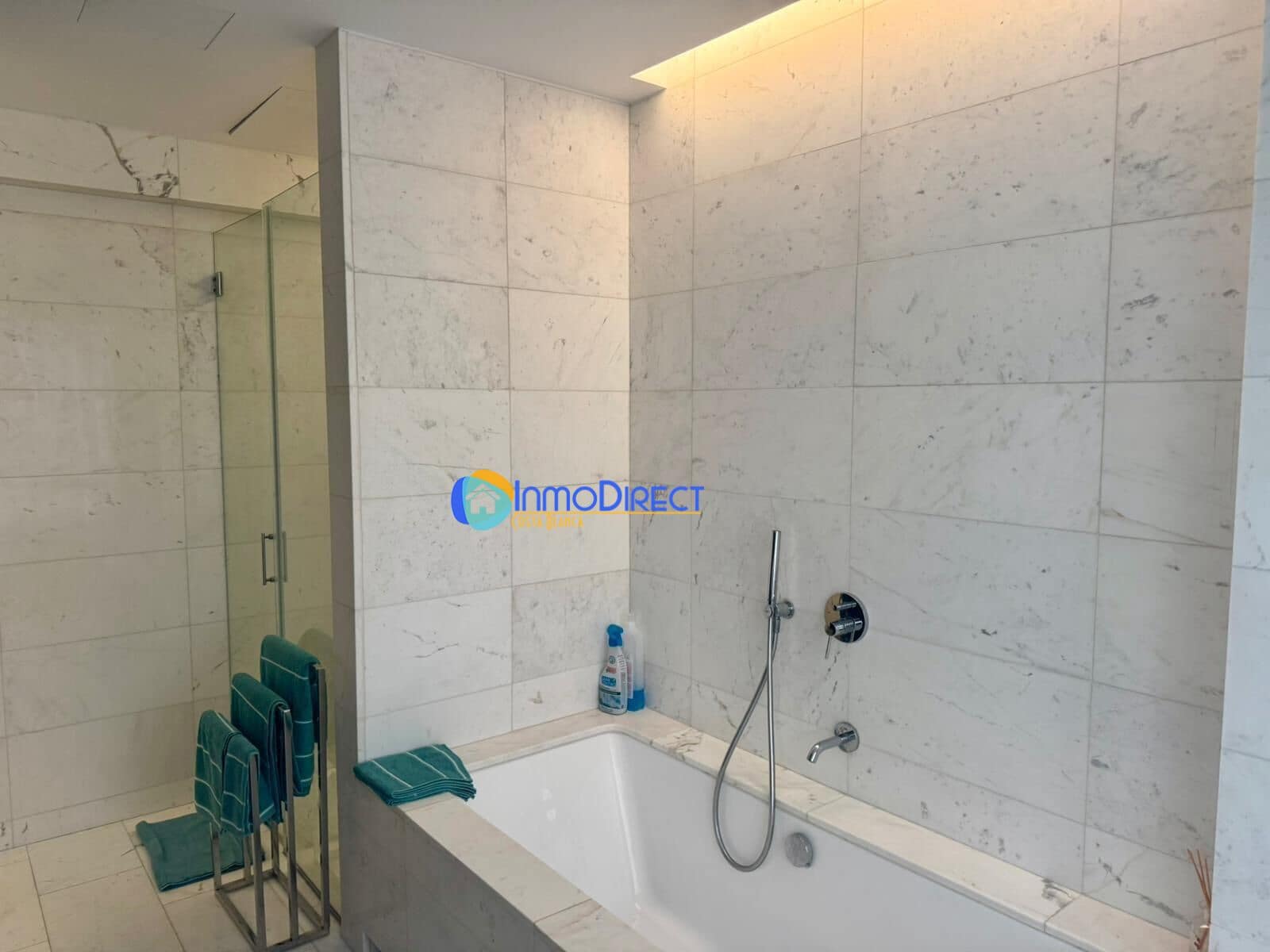 Kommersiell till salu i Torrevieja - 3 300 000 € (Ref: 9795016)