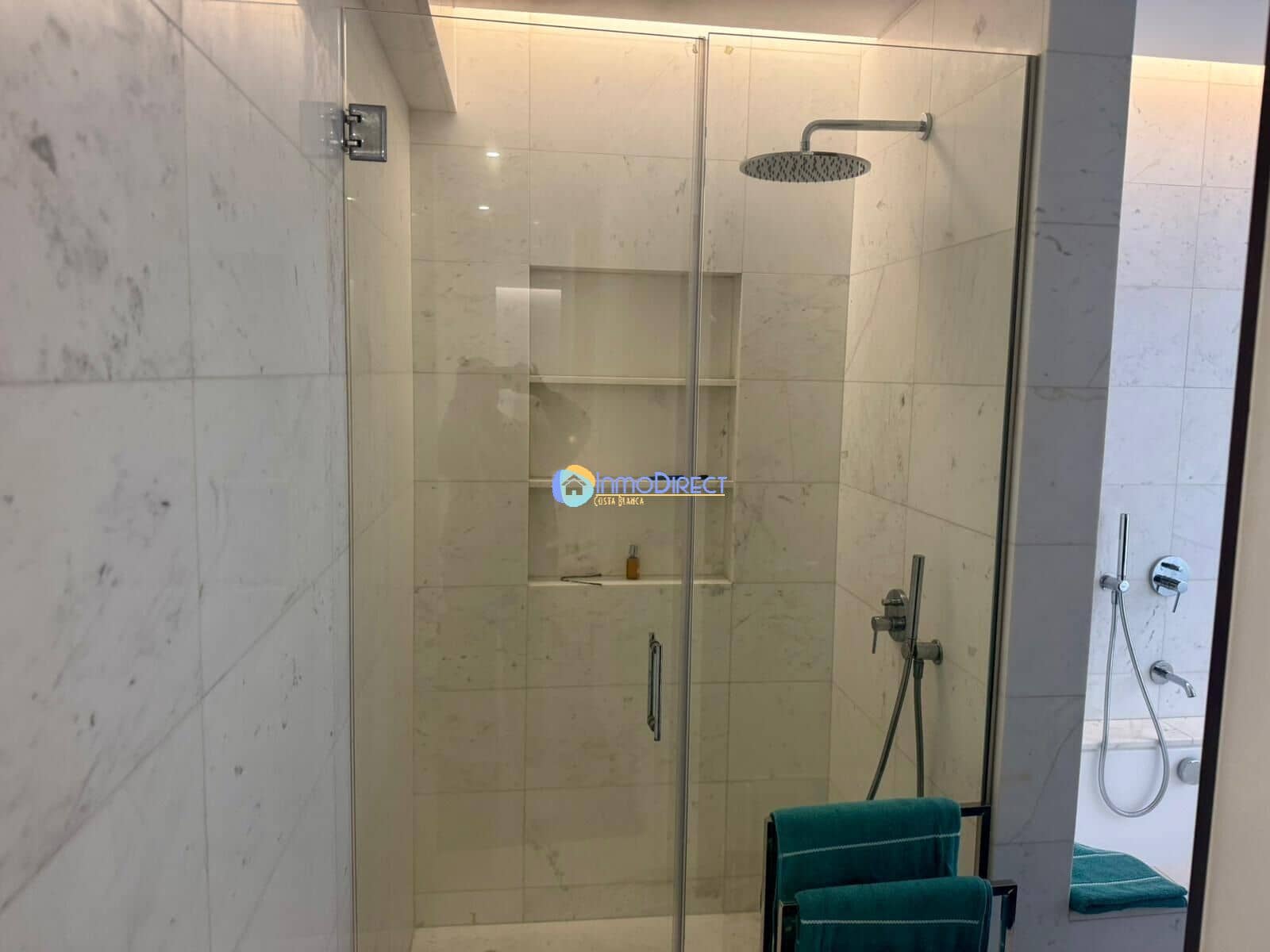 Kommersiell till salu i Torrevieja - 3 300 000 € (Ref: 9795016)