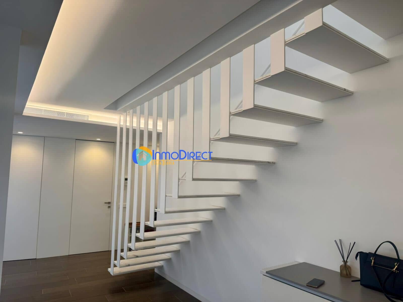 Kommersiell till salu i Torrevieja - 3 300 000 € (Ref: 9795016)