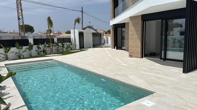 4 chambre Villa/Maison à vendre à Aguas Nuevas, Torrevieja - 650 000 € (Ref: 9795018)